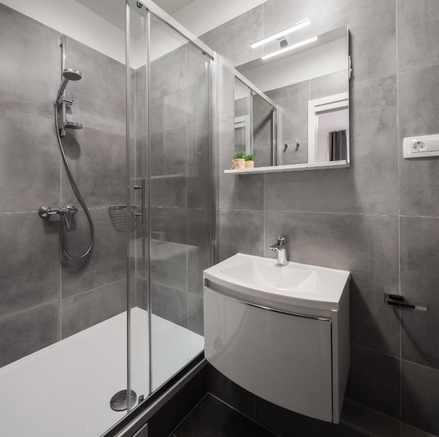 Luxury Studios & Room Five Split Luaran gambar