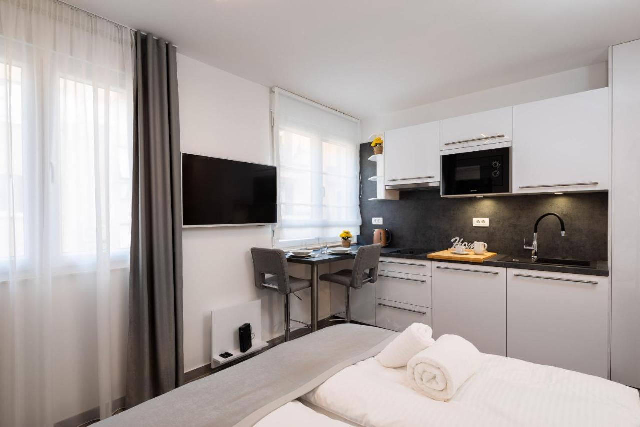 Luxury Studios & Room Five Split Luaran gambar