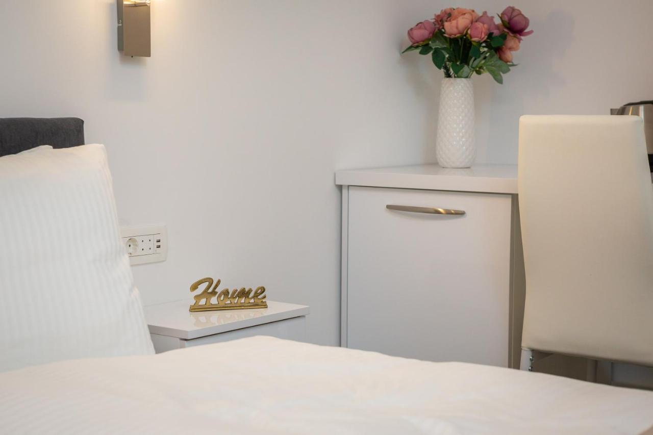 Luxury Studios & Room Five Split Luaran gambar
